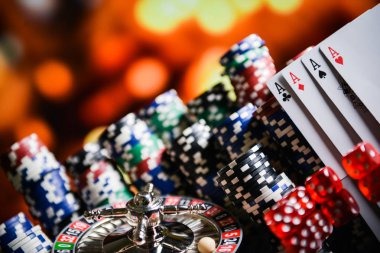 Live-dealer table interface for new Dragon Tiger variant